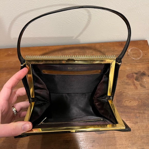 Minimalist Top Handle Patent Leather Handbag - Picture 7 of 7
